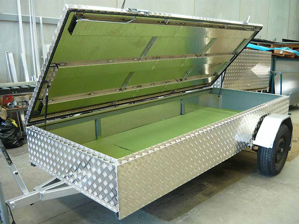 <span  class="uc_style_uc_tiles_grid_image_elementor_uc_items_attribute_title" style="color:#ffffff;">Building custom fabrications specialising in aluminium cutting, folding, MIG and TIG welding</span>