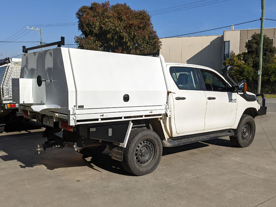 <span  class="uc_style_uc_tiles_grid_image_elementor_uc_items_attribute_title" style="color:#EFF7F9;">Hilux powder coated canopy with spare wheel mount & fuel can holder</span>